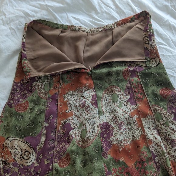 Allison Taylor Skirt Floral - Picture 3 of 3